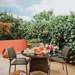 Homeforguest Rural House With Garden El Laurel