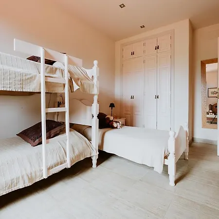 Homeforguest Rural House With Garden El Laurel Apartament