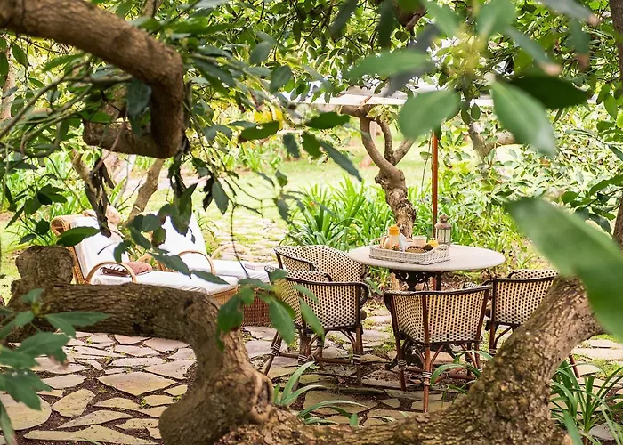 Homeforguest Rural House With Garden El Laurel