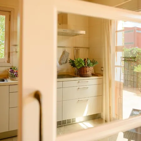 Homeforguest Rural House With Garden El Laurel Apartman